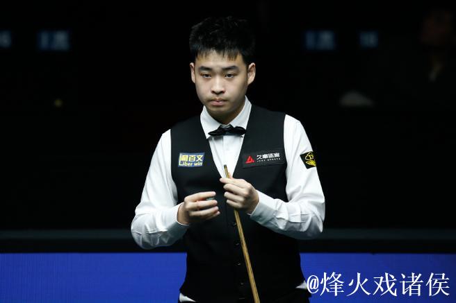 武汉公开赛：斯佳辉双破百 5-2击败马奎尔挺进八强